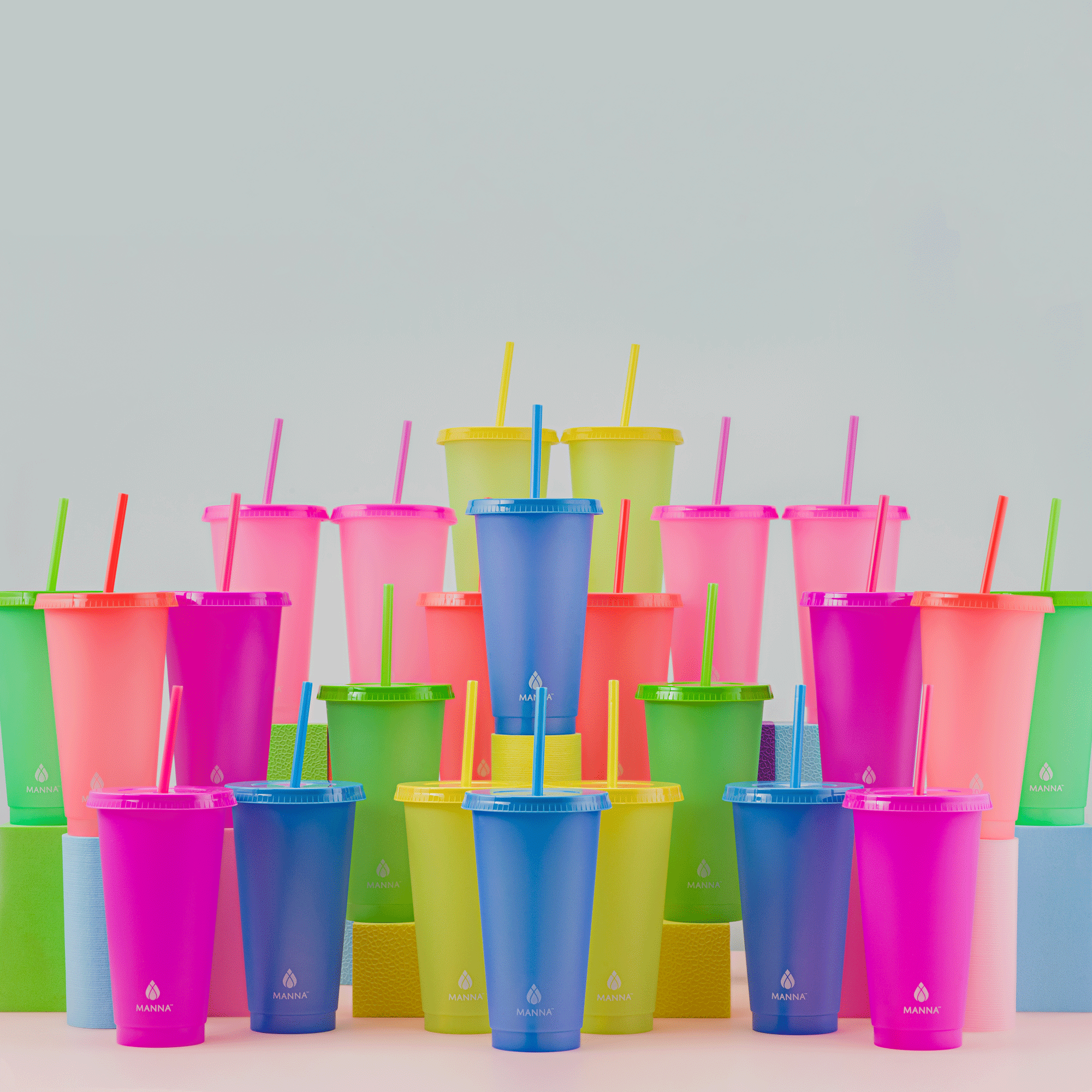 24-piece-original-color-changing-cup-set-v5 A0029811.gif