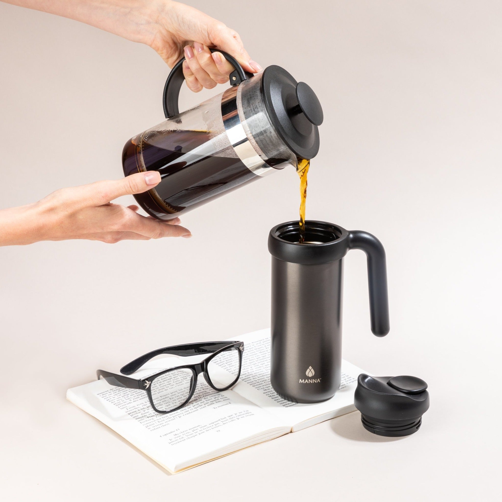 16-oz-mocha-travel-mug-y8 MAN_Website_Mocha_L_03.jpg